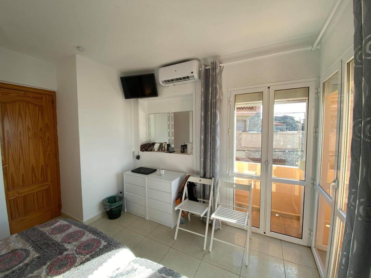 Cozy Rooms In Terraced House Fuengirola Kültér fotó